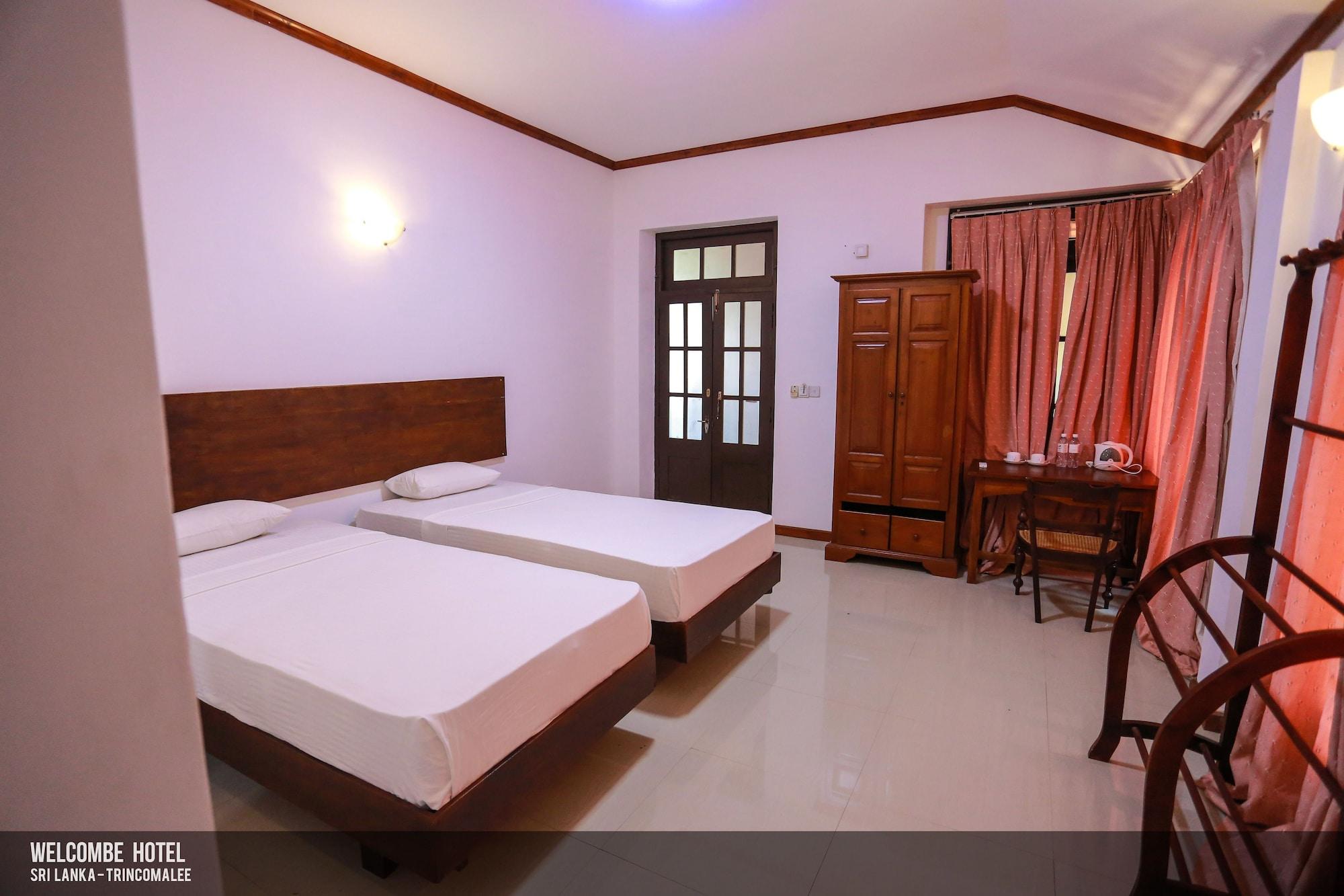 Welcombe Hotel ตรินโคมาลี ภายนอก รูปภาพ