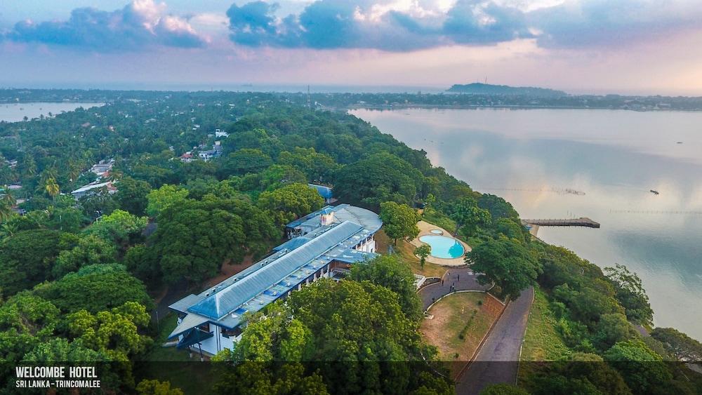 Welcombe Hotel ตรินโคมาลี ภายนอก รูปภาพ