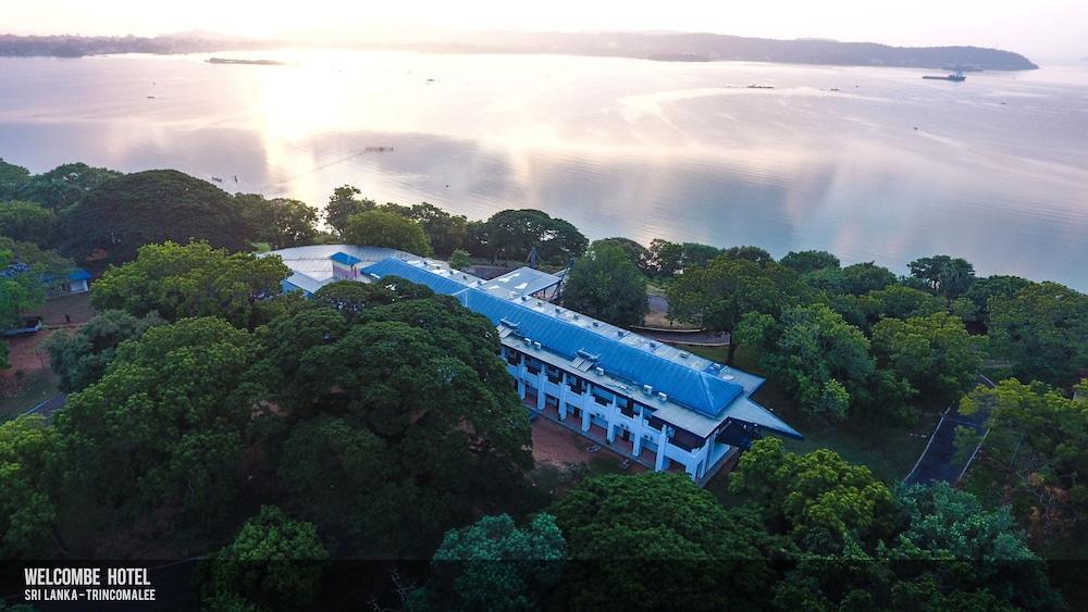 Welcombe Hotel ตรินโคมาลี ภายนอก รูปภาพ