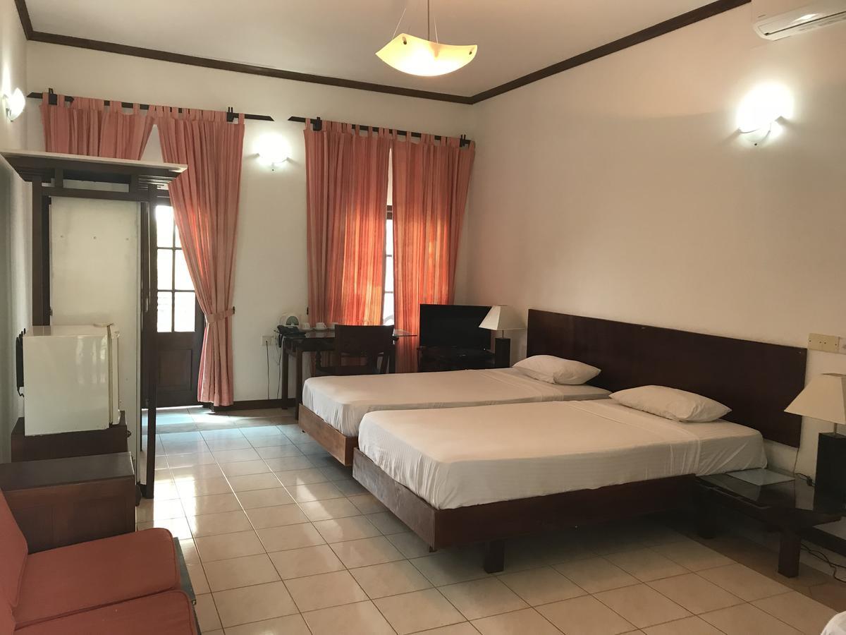 Welcombe Hotel ตรินโคมาลี ภายนอก รูปภาพ