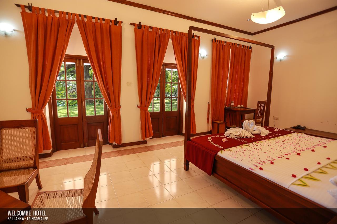 Welcombe Hotel ตรินโคมาลี ภายนอก รูปภาพ